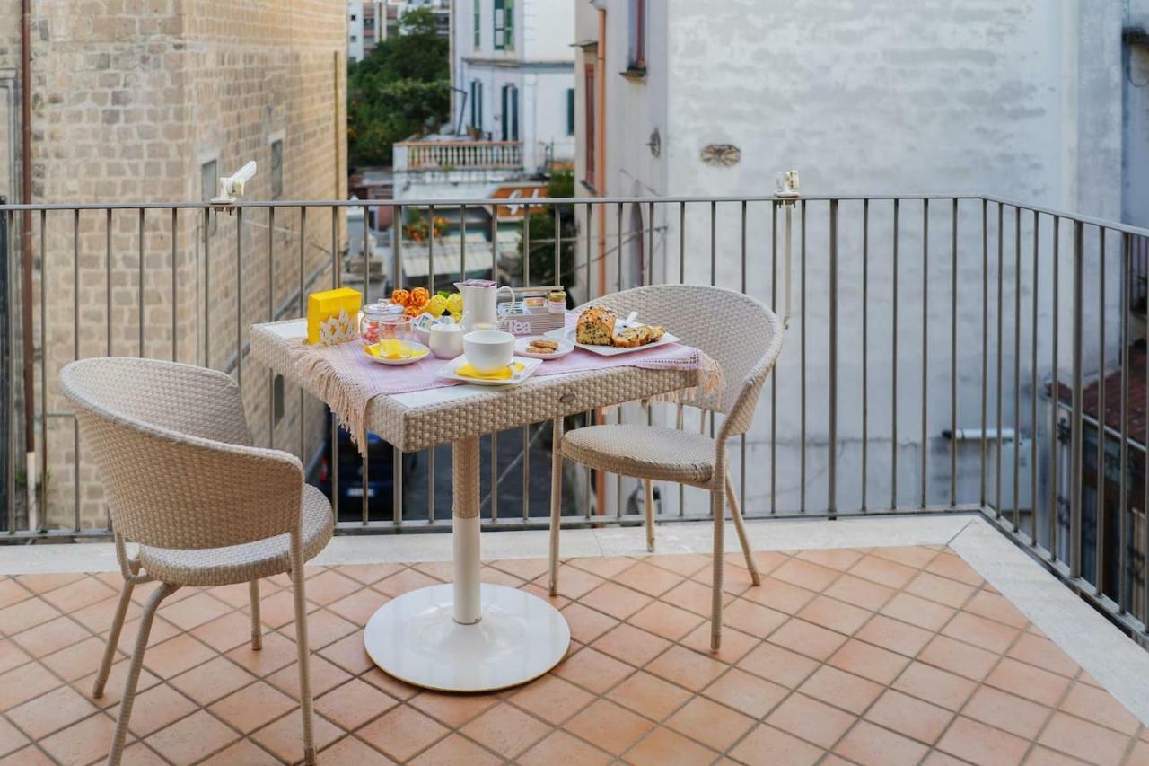 Il Tulipano - Appartamento Al Centro Di Vico Equense Exteriér fotografie